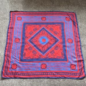 Versace 100%silk 34x34